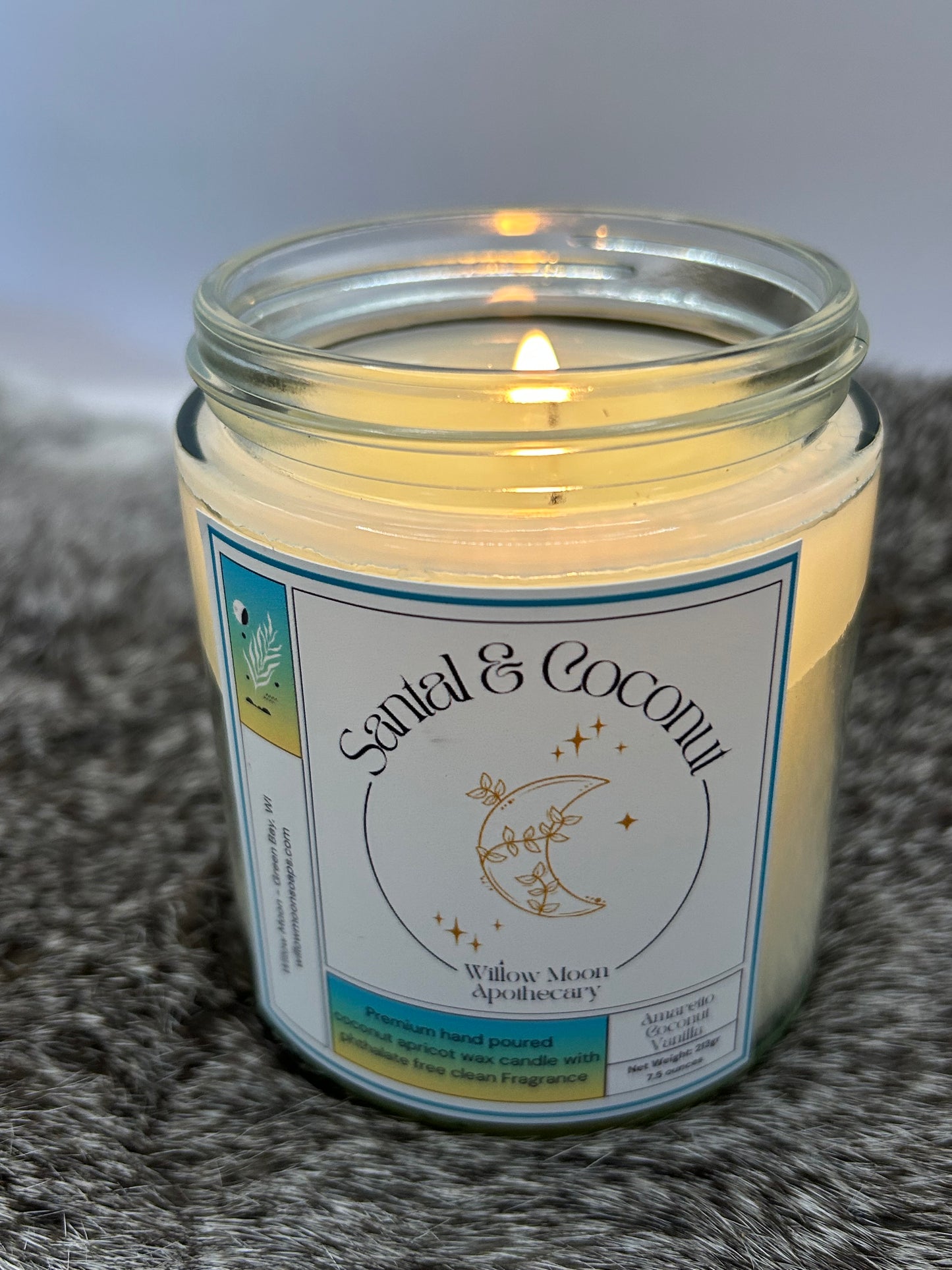 Santal & Coconut Apricot wax candle 7.5 oz
