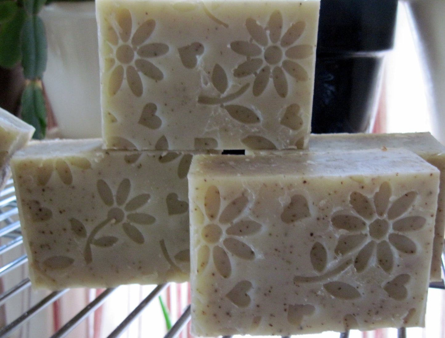 Handcrafted Patchouli Hemp oil Soap, Little Hippie, Patchouli & Peppermint, Moisturizing bar soap / Willow Moon